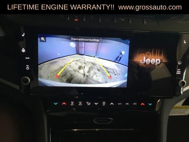 2026 Jeep Grand Cherokee Laredo Altitude