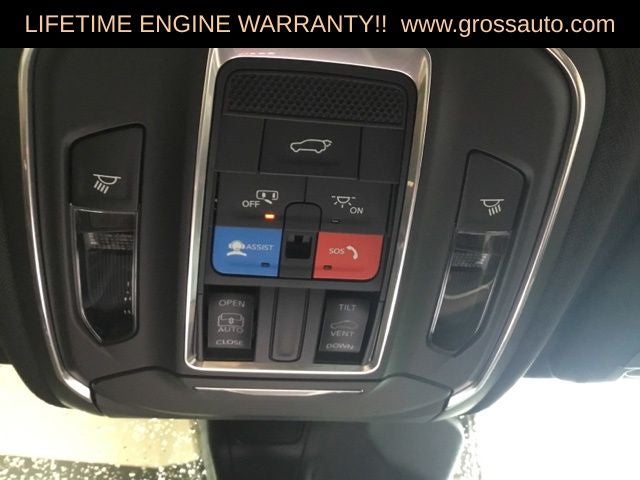 2026 Jeep Grand Cherokee Laredo Altitude