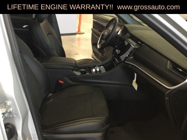 2026 Jeep Grand Cherokee Laredo Altitude