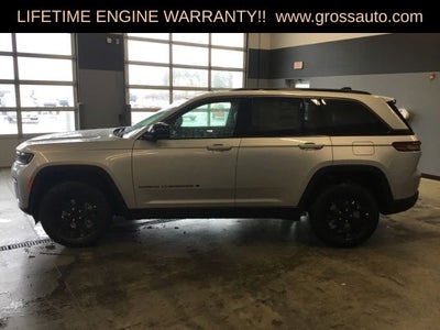 2026 Jeep Grand Cherokee Laredo Altitude