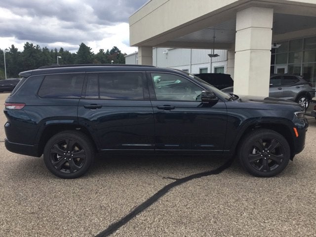 2027 Jeep Grand Cherokee Limited Reserve