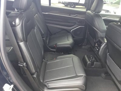 2027 Jeep Grand Cherokee Limited Reserve