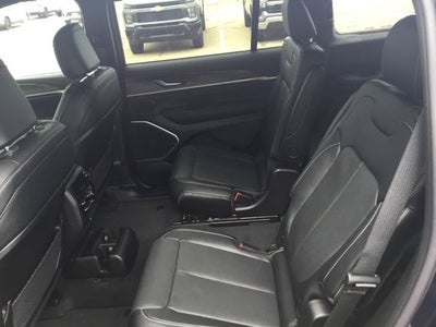 2027 Jeep Grand Cherokee Limited Reserve