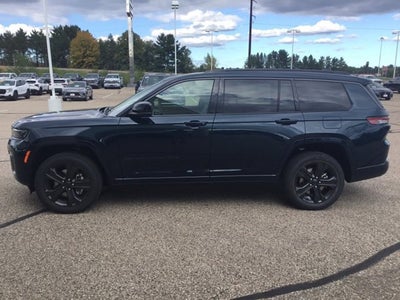 2027 Jeep Grand Cherokee Limited Reserve
