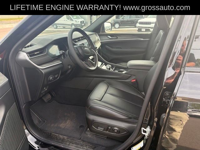 2027 Jeep Grand Cherokee Limited