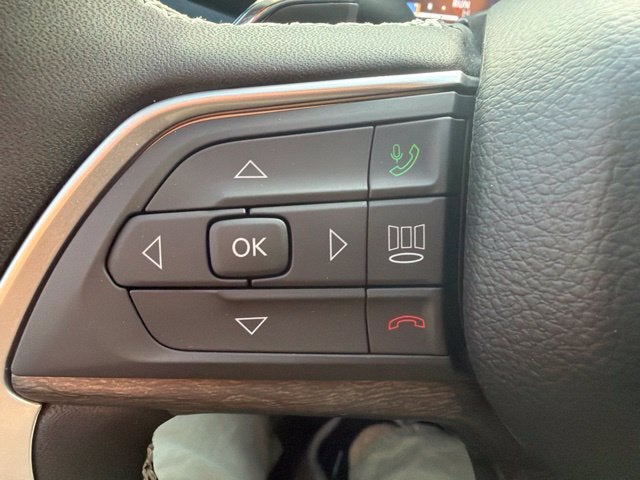 2027 Jeep Grand Cherokee Limited Reserve