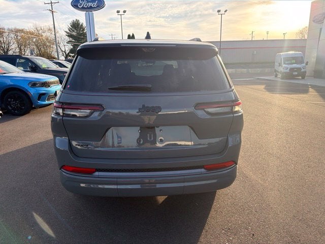 2027 Jeep Grand Cherokee Limited Reserve