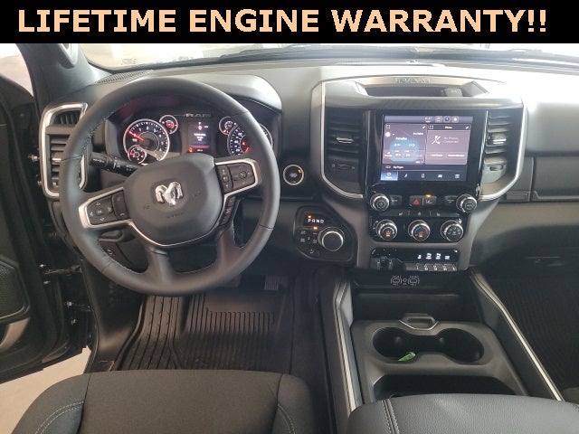 2025 RAM Ram 1500 RAM 1500 BIG HORN CREW CAB 4X4 5'7' BOX