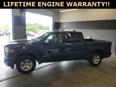 2025 RAM Ram 1500 RAM 1500 BIG HORN CREW CAB 4X4 5'7' BOX