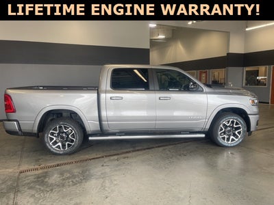 2025 RAM Ram 1500 RAM 1500 LARAMIE CREW CAB 4X4 5'7' BOX
