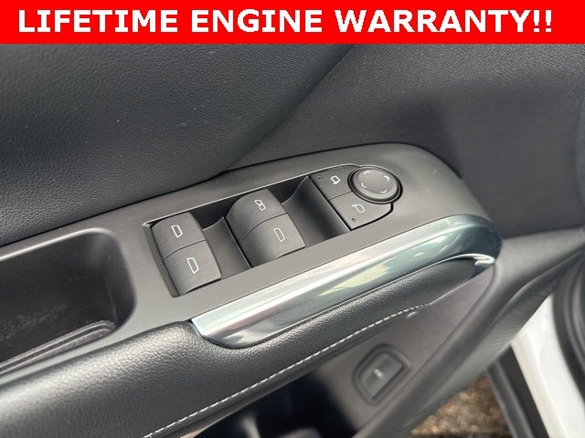 2025 Chevrolet Traverse AWD LT