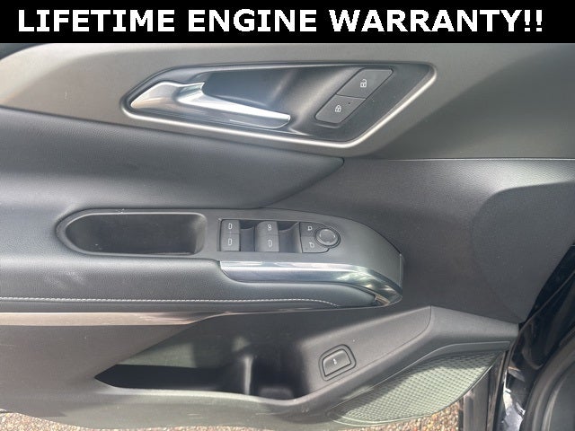 2025 Chevrolet Traverse AWD LT