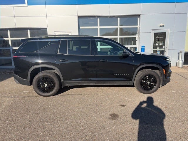 2025 Chevrolet Traverse AWD LT