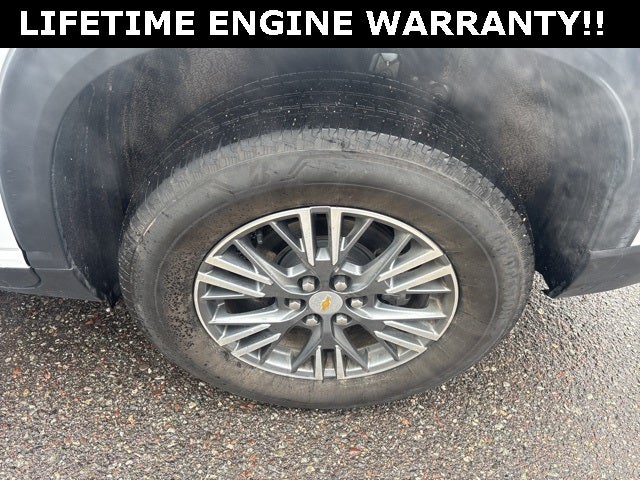 2025 Chevrolet Traverse AWD LT