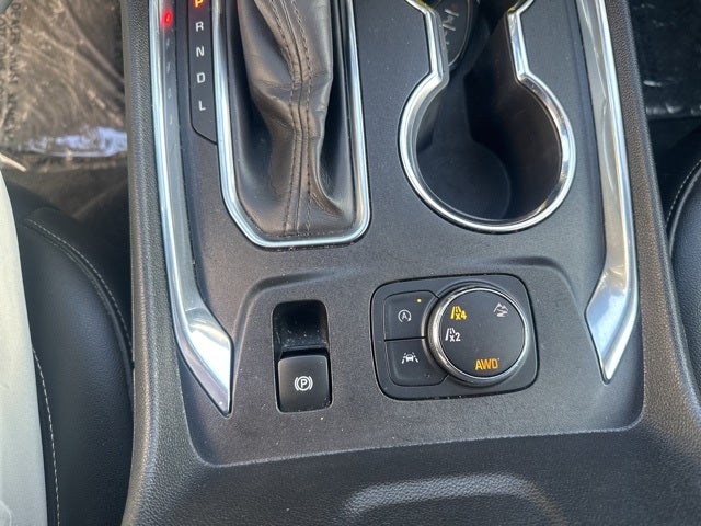 2022 Chevrolet Traverse AWD LT Leather