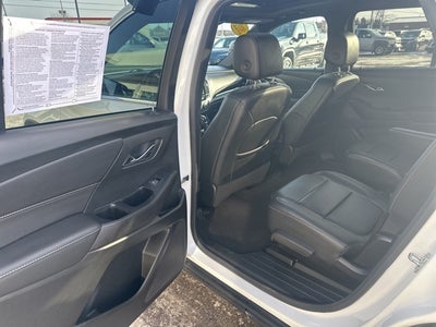 2022 Chevrolet Traverse AWD LT Leather
