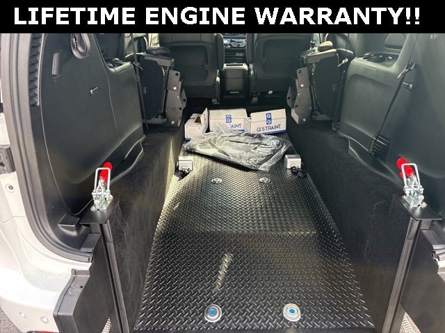 2025 Chrysler Voyager LX