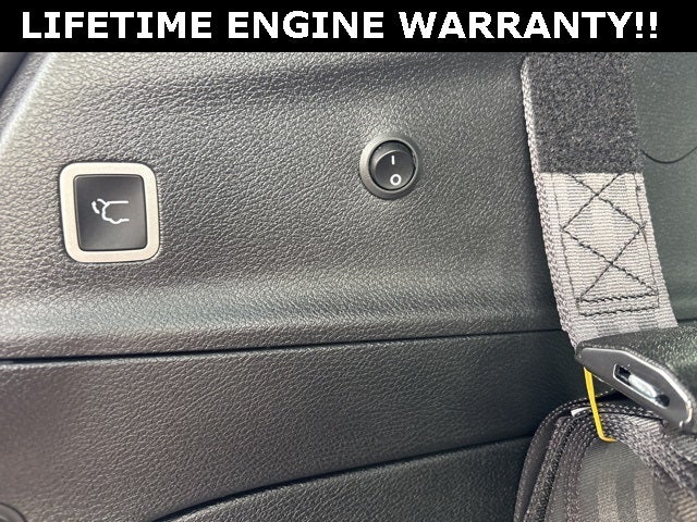 2025 Chrysler Voyager LX