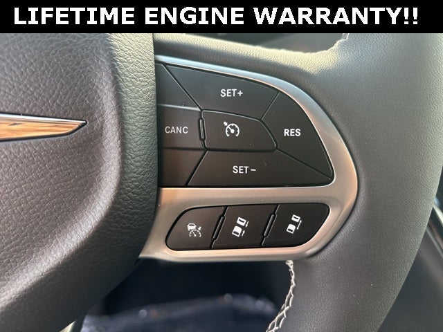 2025 Chrysler Voyager LX