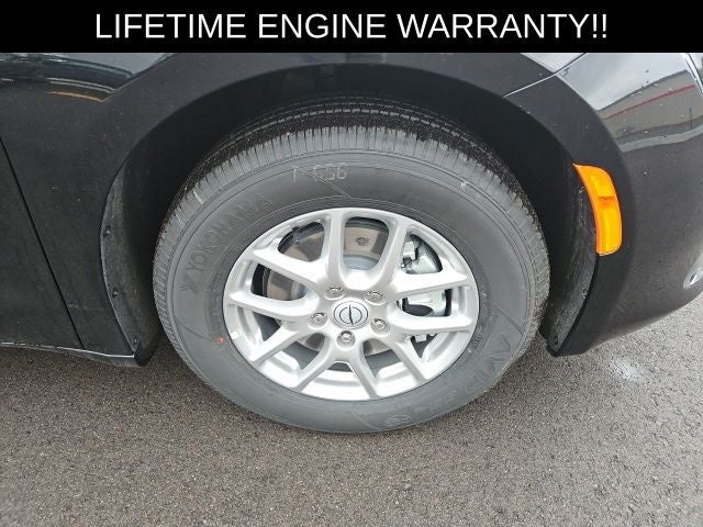 2026 Chrysler Voyager LX