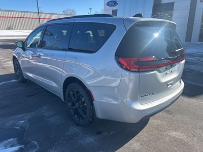 2026 Chrysler Pacifica PACIFICA SELECT AWD