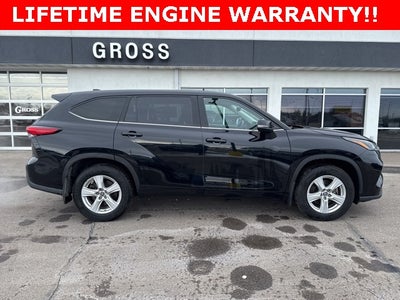 2022 Toyota Highlander LE