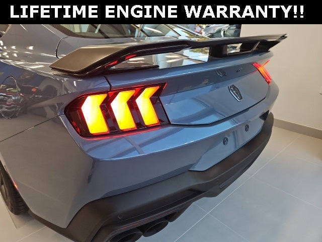 2025 Ford Mustang Dark Horse