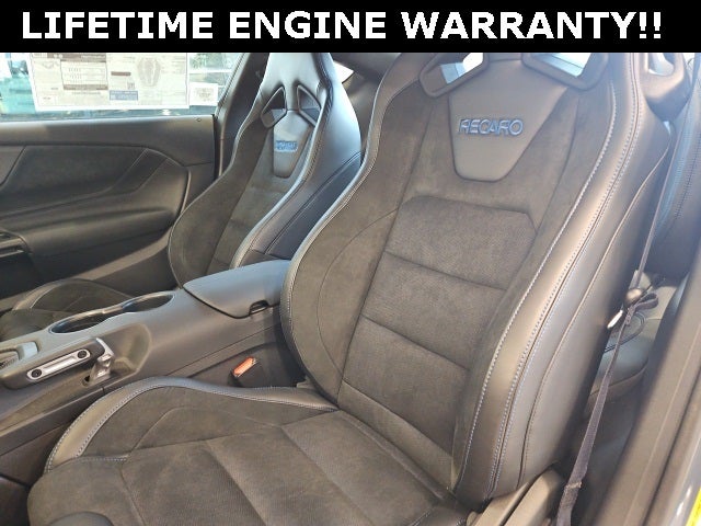 2025 Ford Mustang Dark Horse