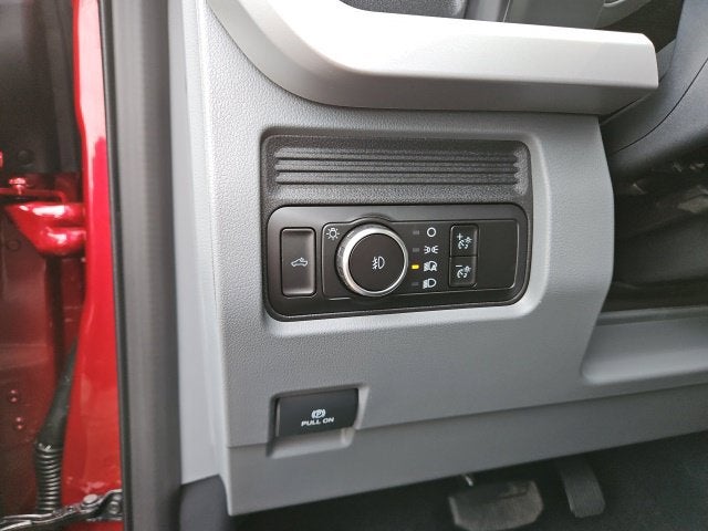 2027 Ford F-250SD XLT