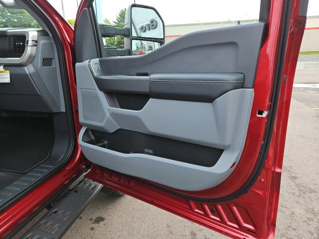 2027 Ford F-250SD XLT