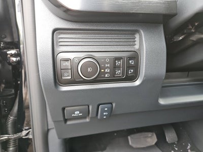 2027 Ford F-350SD Lariat