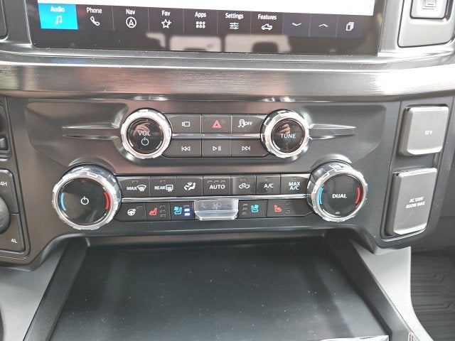 2027 Ford F-350SD Lariat