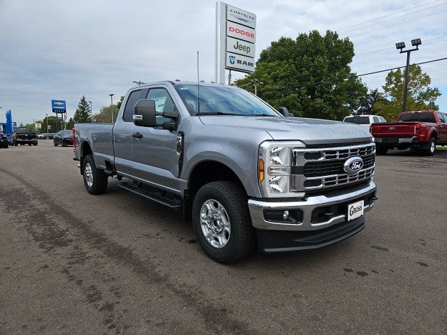 2027 Ford F-350SD XLT
