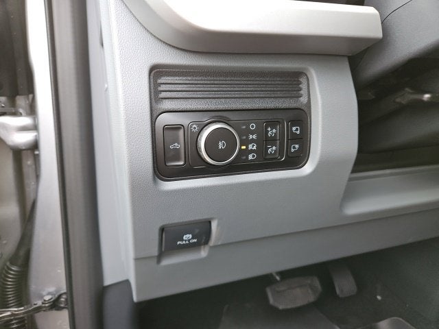 2027 Ford F-350SD XLT