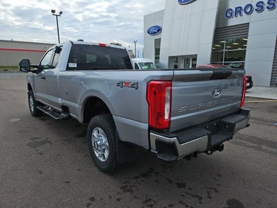 2027 Ford F-350SD XLT