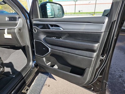 2027 Jeep Grand Wagoneer Limited Altitude