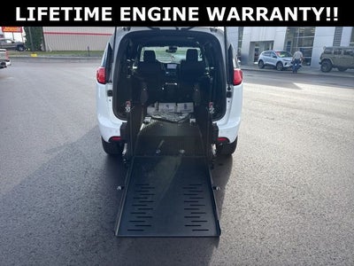 2025 Chrysler Voyager LX