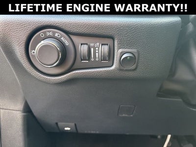 2025 Chrysler Voyager LX