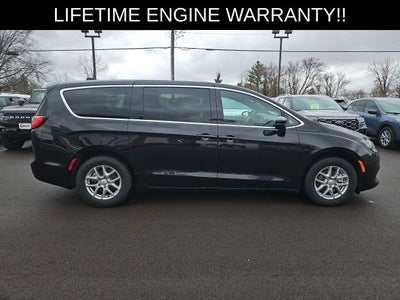 2026 Chrysler Voyager LX