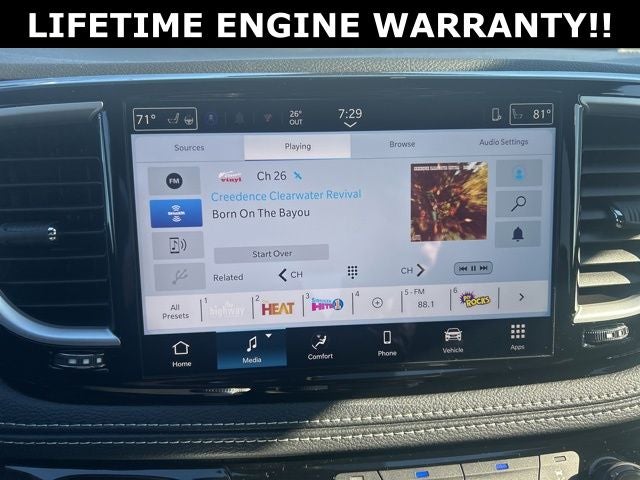 2026 Chrysler Pacifica Select
