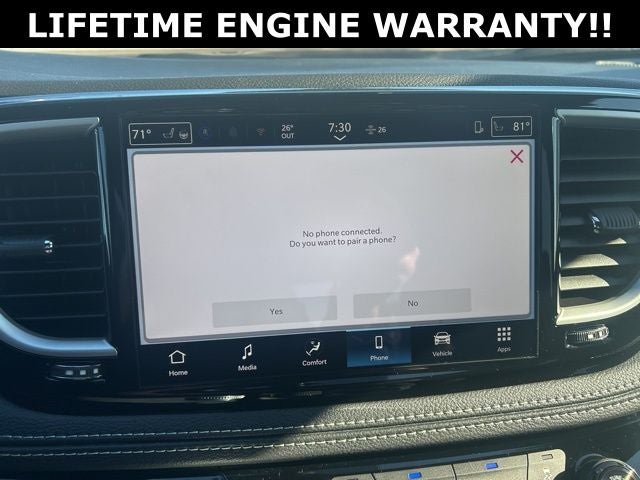 2026 Chrysler Pacifica Select